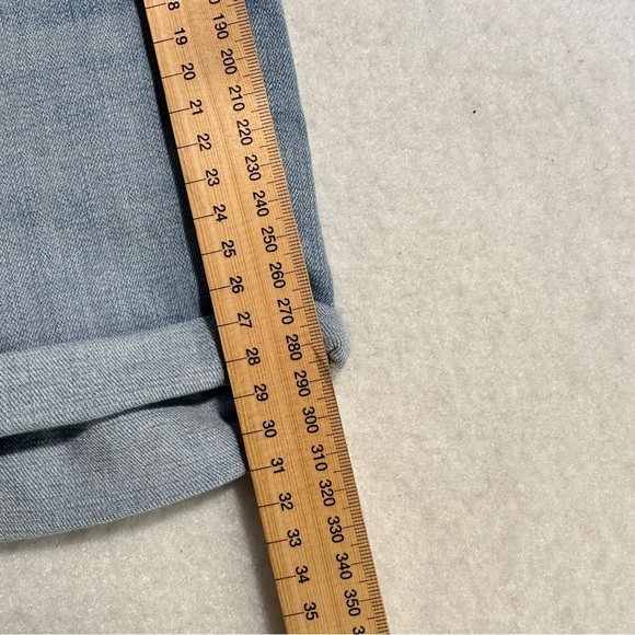 LEVIS Womens Mid Length Shorts  size 24 Blue Cuffed Denim Jean Shorts Co… - Picture 10 of 13